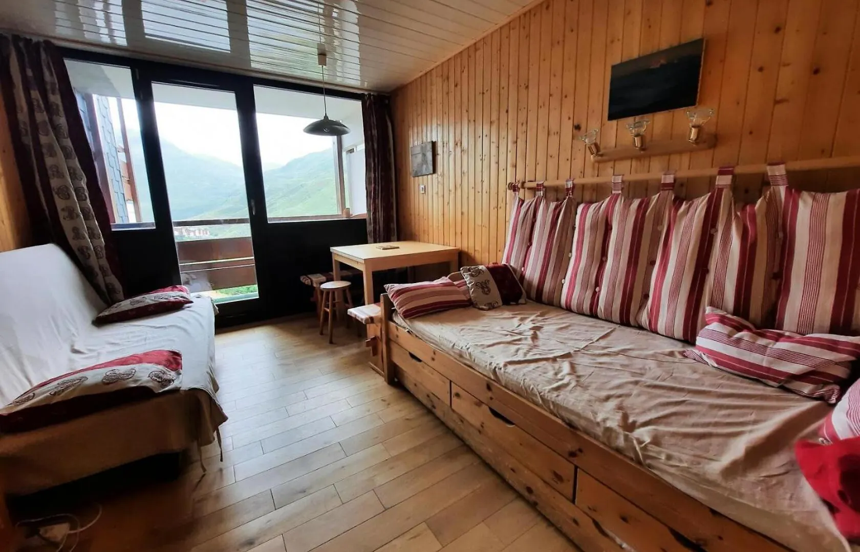 Residence Alpages - Appartement Pour 2 Personnes Avec Balcon Expose Sud Mae-5904 contacts